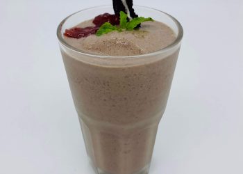 Amazake oreo dâu tây đá xay
